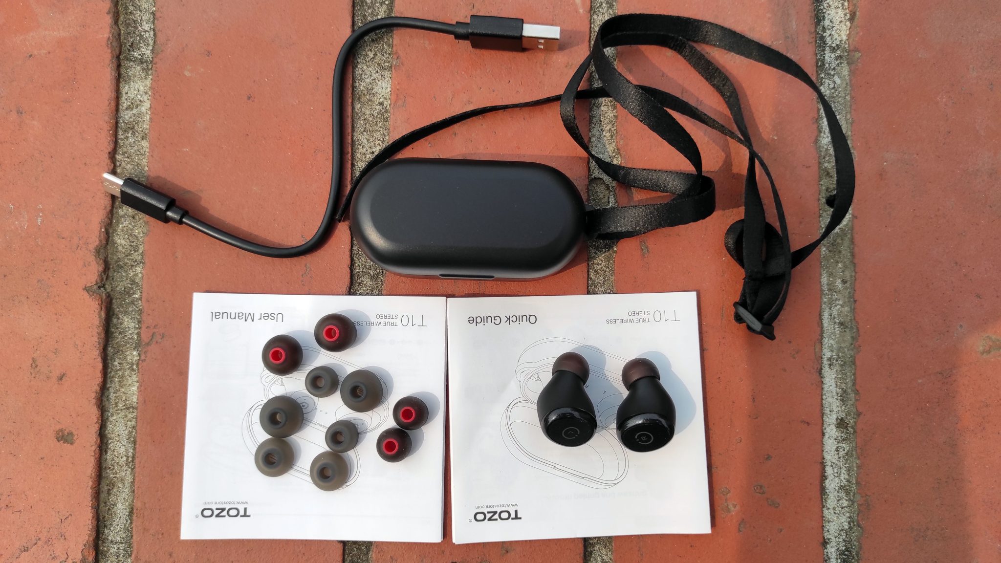 TOZO T10 Auricolari Bluetooth TWS V5.0 – IPX8, Usati Testati Funzionanti